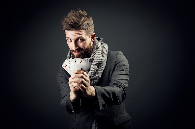 Platform ratu88 menyediakan berbagai kategori permainan termasuk sportsbook, casino, dan slot